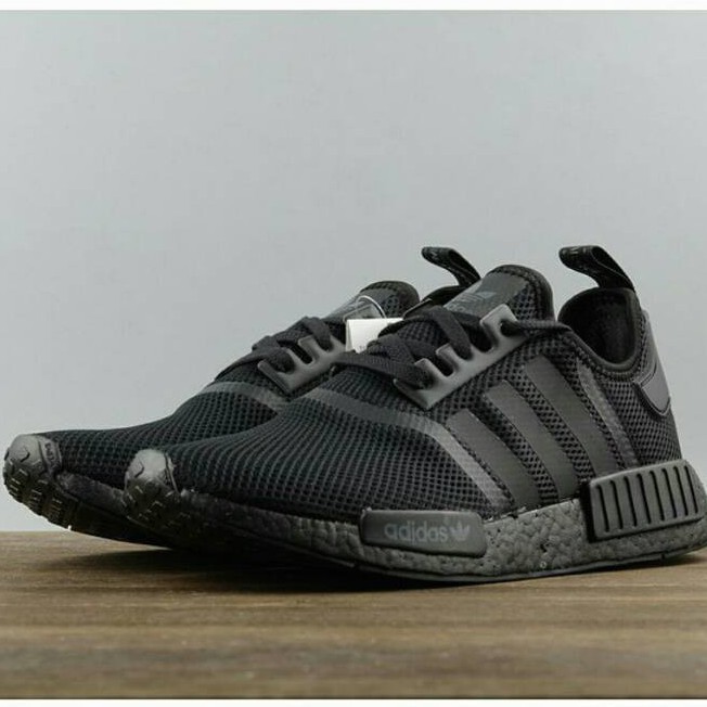 adidas nmd r1 triple black s31508