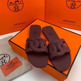 Hermès Sandals รองเท้าแตะแบรนด์เนม