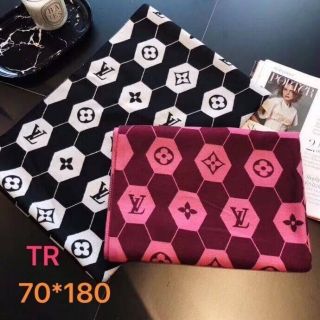 ผ้าพันคอนุ่ม ลายสวยๆ ส่ง 650 จ้า