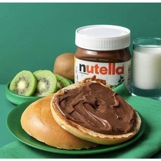 นูเทลล่า แยมเฮเซลนัท Nutella spread 750กรัม(g.) ขวดแก้ว BBE: 01/2027