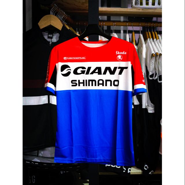 เสื้อจักรยาน ชุดจักรยาน Proteam Giant