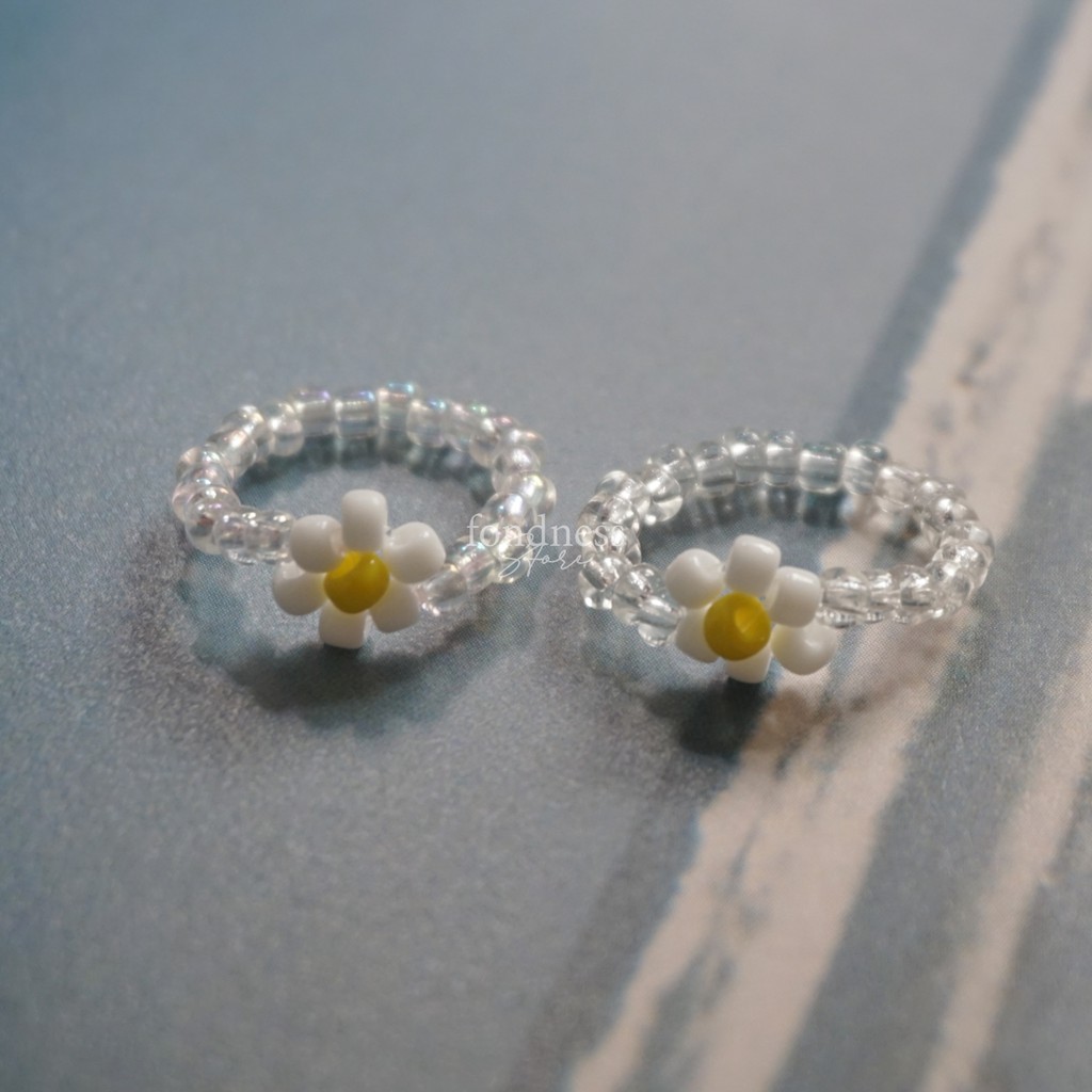 แหวนลูกปัด เอ็นยืด Daisy แหวนเดซี่ แหวนดอกเดซี่ เดซี่ลูกปัด [Fondness Store]