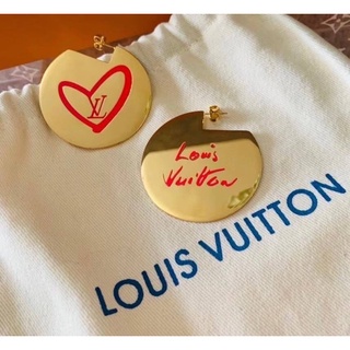 LOUIS VUITTON LIMITED EDTION FALL IN LOVE VINYLE CHINESE VALENTINES DAY COLLECTION EARRINGS ตุ้มหูหัวใจ หลุยส์ LV สีทอง