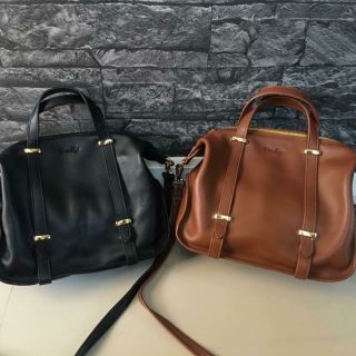 Used Enne bags หนังแท้ชามัวร์ สีน้ำตาล ตามภาพขวา(สีตามจริง)