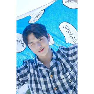 [พร้อมส่ง] หน้าร้อนนี้ ไปทะเลกับคังแดเนียล The Spring Home x Kang Daniel Beach Towel ผ้าขนหนูชายหาด WANNA ONE