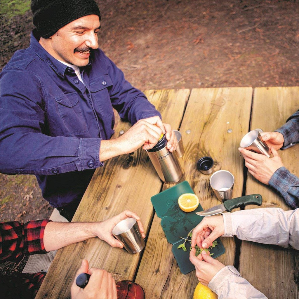 Stanley Happy Hour Shaker w/ 2 Cups กระบอกชงเหล้าเตรื่องดื่ม cocktails ถ้วย2ใบ ที่คั้นมะนาว ฝาตวง USA Imported Authentic - รูปที่ 5