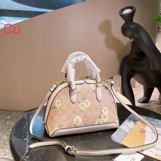 กระเป๋า Coach Flower Bag