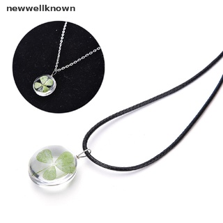 [newwellknown] สร้อยคอ จี้ใบโคลเวอร์สี่แฉก สีเขียว สําหรับเพื่อน