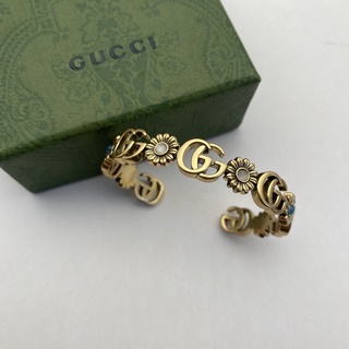 Gucci สร้อยข้อมือแฟชั่น แบบเปิด หรูหรา