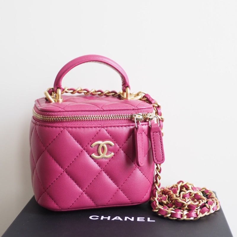 กระเป๋าเครื่องสำอางchanel