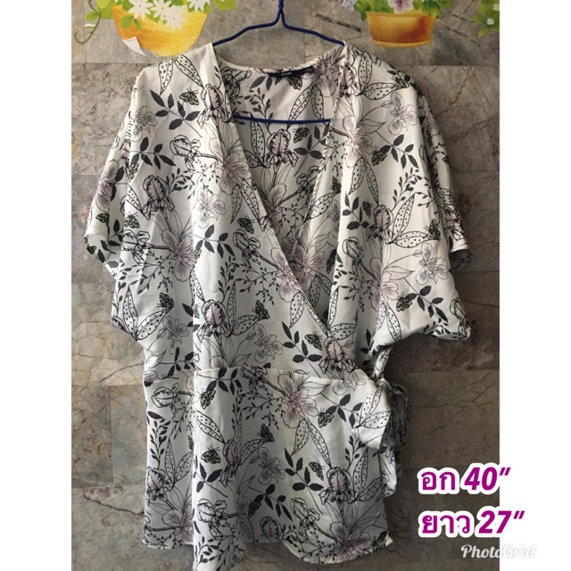 เสื้อลายดอก KIABI อก 40