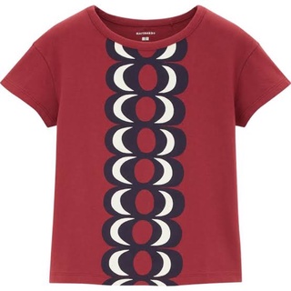 แท้ 💯% Used Marimekko X Uniqlo size 160 สำหรับสาว size S-M อกได้ 34-36” สีแดงสวย สภาพดี ไร้ตำหนิ