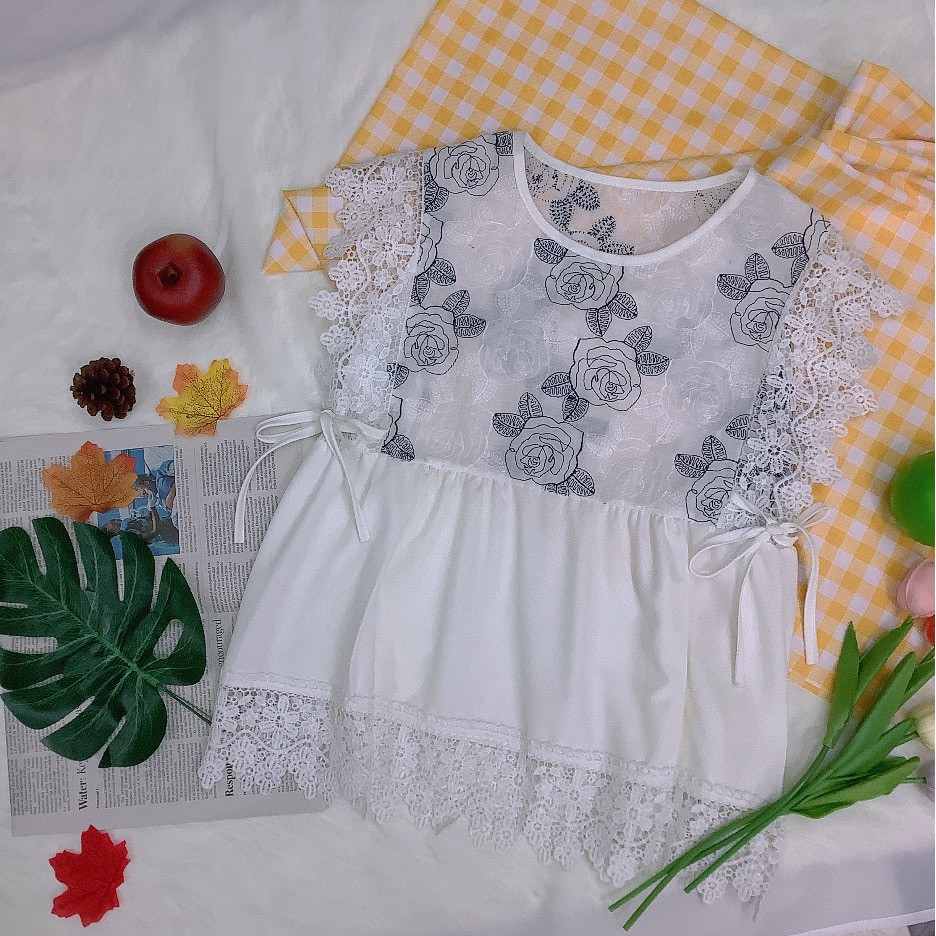 เสื้อเเฟชั่นผญ มินิเดรสผญ สไตล์เกาหลี เสื้อเเขนกุดผญ เสื้อลายดอก2101#