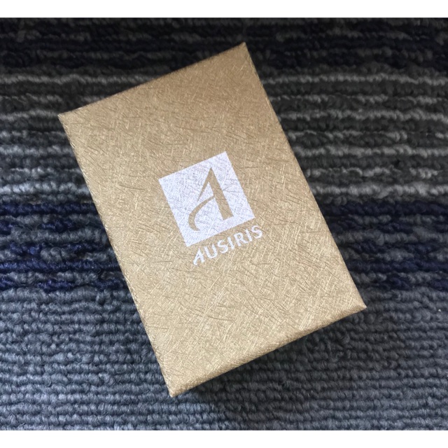 กล่อง Premium Packaging สีทอง สำหรับใส่ทองคำแท่ง Ausiris