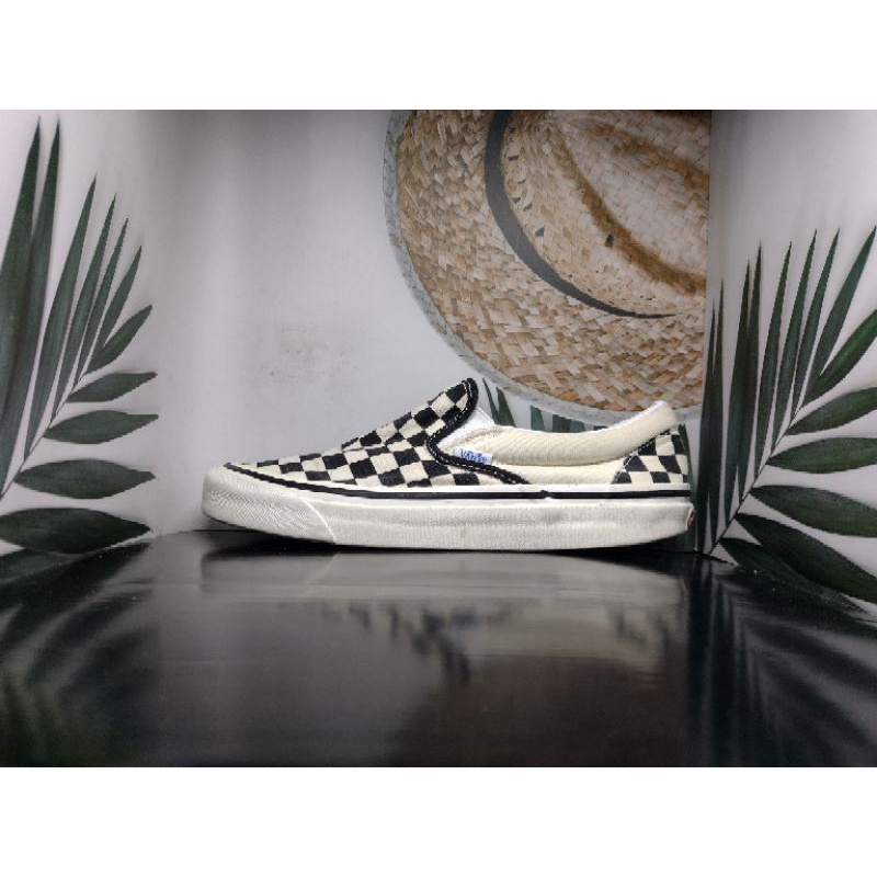 Vans slip on discount 40.5