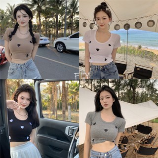 แฟชั่นเสื้อครอปท็อปแขนสั้นผ้าถักลายหัวใจสําหรับผู้หญิง