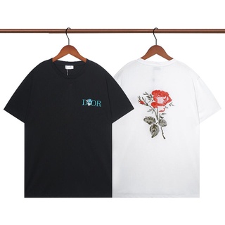 เสื้อยืดคอกลมฤดูร้อนเสื้อยืดแขนสั้น คอกลม ปักลายตัวอักษร DIOR Rose เรียบง่าย แฟชั่นคลาสสิก สําหรับผู้ชาย และผู้หญิง ไซซ์