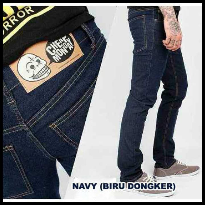 WAREHOUSE CLEARANCE OF COOL SLIM FIT JEANS CHEAP MONDAY BLACK