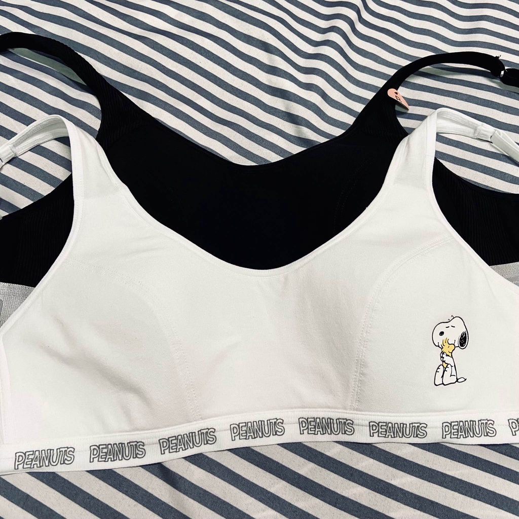 Sabina เสื้อชั้นใน วัยรุ่น รุ่น Cool Teen Collection Snoopy รหัส SBLC043