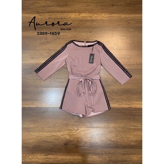 ป้ายAurora Setเสื้อสีสุดเรียบหรู เสื้อใส่สบายๆ มีดีเทลเก๋แต่งแถบลูกไม้ กางเกงขาสั้น มีดีเทลเก๋แต่งแถบลูกไม้ด้านข้าง