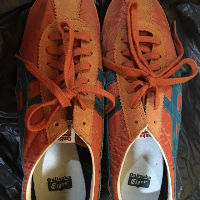 รองเท้า onitsuka tiger