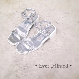 รองเท้าแฟชั่นเกาหลีรัดส้นสีเงินเมทัลลิค Ever Minted Silver Metallic Sandal Shoes