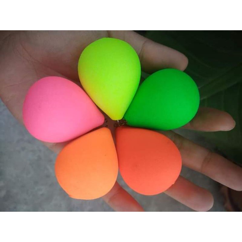 ลูกละ25฿(ชุด4ลูก/ราคา119บาท.)ทุ่นตกปลา เหมาะสำหรับบ่อตกแข่งสวาย
