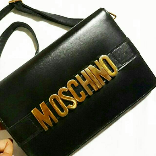 กระเป๋า Moschino