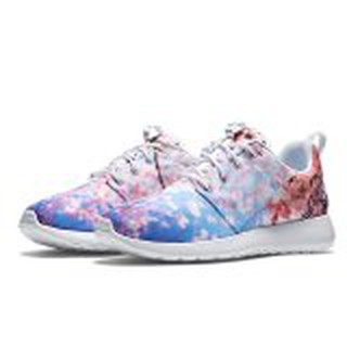 Nike รองเท้าลำลองหญิง ฟิตเนส NIKE Roshe Run Cherry Blossom ลิขสิทธิ์แท้ สีขาว