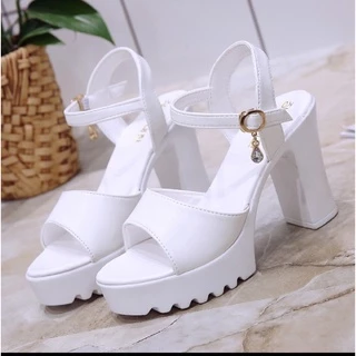 พร้อมส่ง New A615 รองเท้าส้นสูงแฟนชั่น เปิดเท้า รุ่นสายแต่งเพชร สูง4นิ้ว