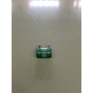 03.997051230 ฟิวส์ 30 แอมป์ Mazda มาสด้า BT50, M2 2006-2008  เบิกศูนย์ (MDGSTY)