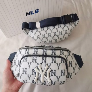 MLB crayon monogram hip sack กระเป๋าคาดอก คาดเอว คาดหลัง สีขาวน้ำเงิน 🤍💙