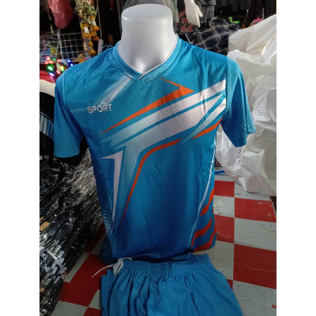 ชุดกีฬาคอวี  คอกลม เสื้อ+กางเกง ( สีฟ้า )