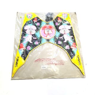 แผ่นรองพื้นยาง (JNO) YAMAHA MIO-MX ลายการ์ตูน สีเหลืองตัดดำ รหัสสินค้า jno00001