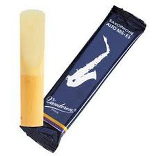 Vandoren Traditional Alto Saxophone Reeds ลิ้นอัลโตแซ็ก (อัน )