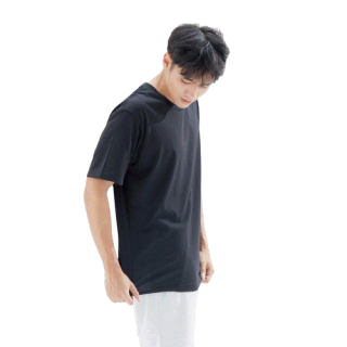 CIRCULAR เสื้อยืดคอกลม ผู้ชาย แขนสั้น Men T-Shirt สีดำ Eclipse ผลิตจากวัตถุดิบรีไซเคิล 100% ดีต่อสิ่งแวดล้อม