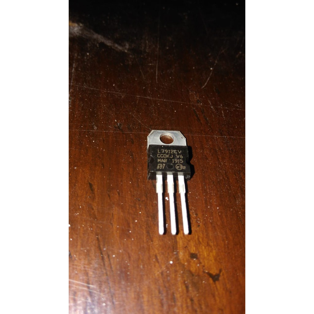 IC 7912 L7912 L7912CV