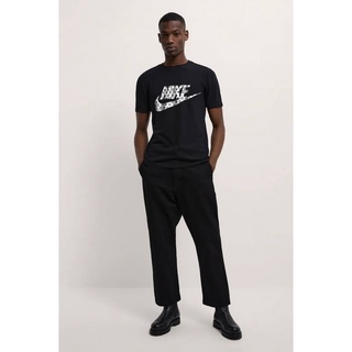 nike เสื้อยืดแขนสั้น