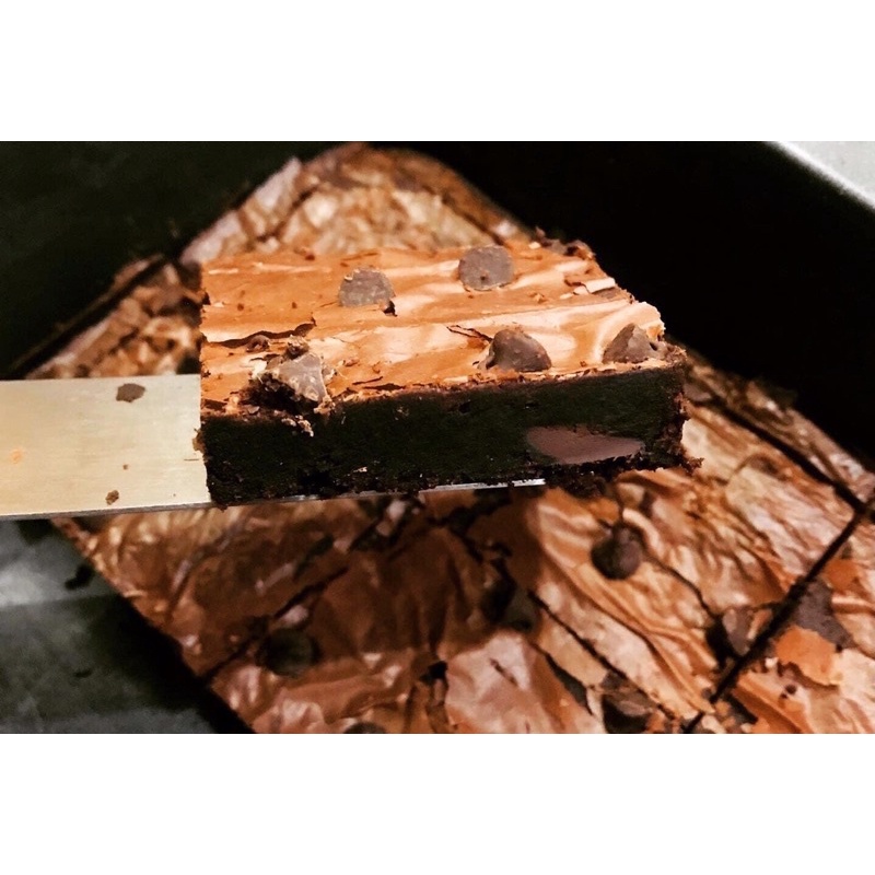 บราวนี่เนื้อฟัดจ์ dark chocolate 70%