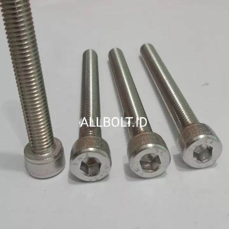 น๊อตสแตนเลส L6 / 8x75mm (1 ตัว)