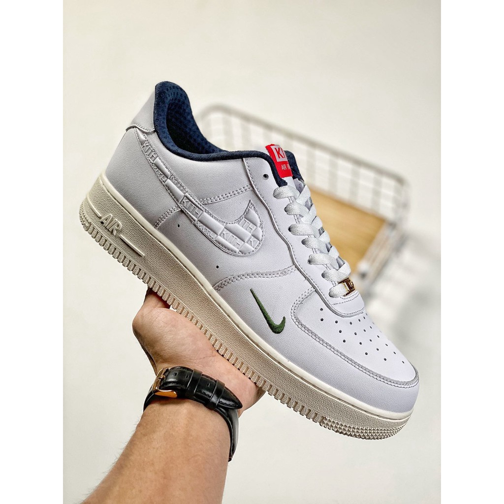 ronnie fieg air force 1