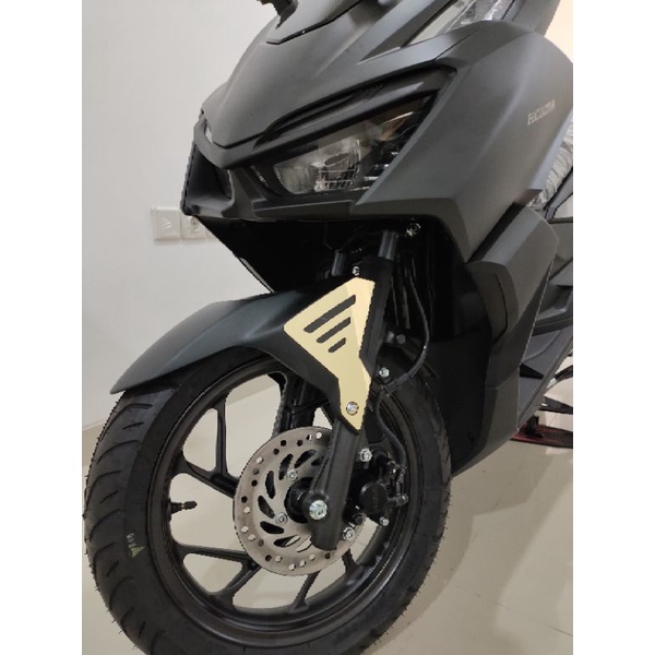 Vario 160 บังโคลนหู Click 160 บังโคลนข้างการ์นิชการ์นิช