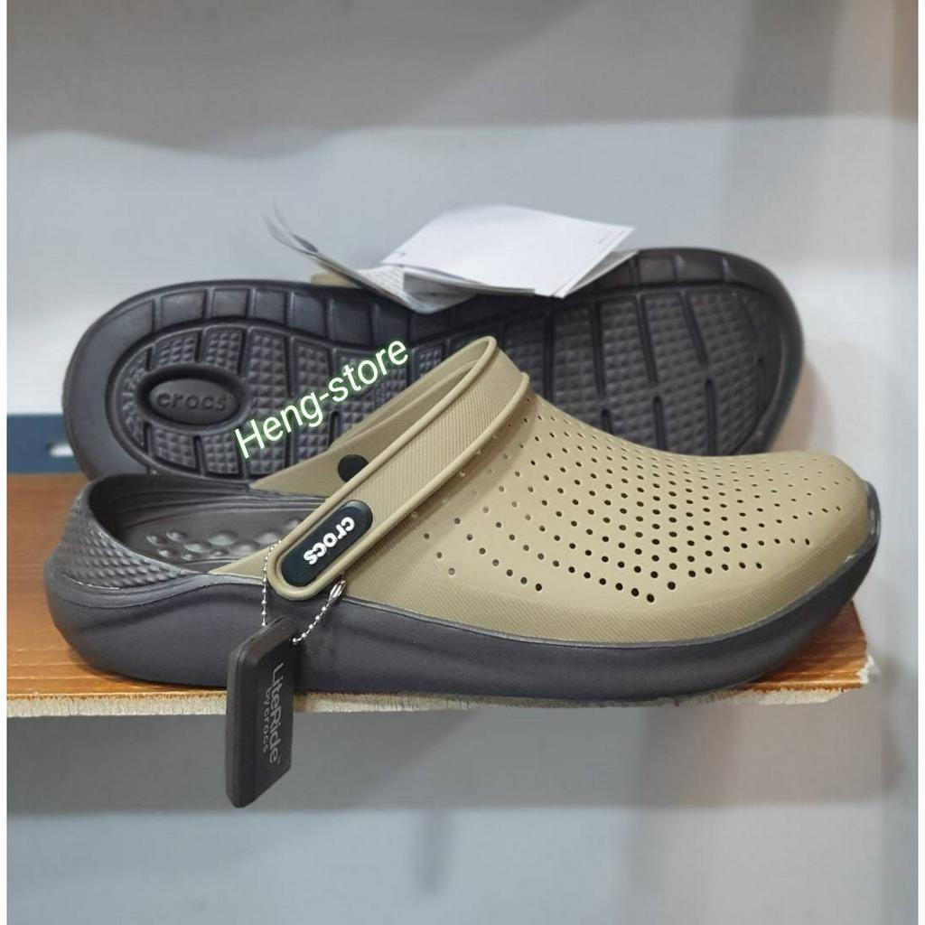 รองเท้าหัวโต Crocs ผ้หญิงและผู้ชายมีหลายสีมีหลายไซส์สินค้าพร้อมส่งในไทย
