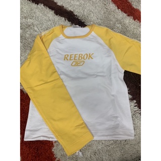 เสื้อแขนยาวผู้หญิง Reebok size S อก 32 นิ้ว