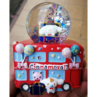 ลูกแก้วหิมะน่ารักญี่ปุ่นแท้ลายชินนามอนCinnamoroll snow globe คว่ำแล้วมีหิมะตกในลูกแก้ว ขนาดเล็ก 7×5.5×7.8cm  ลูกละ650บาท