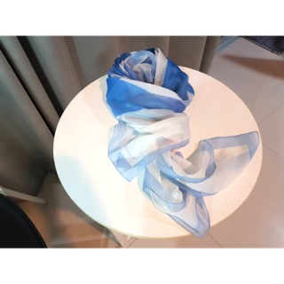 Coccinelle Scarf ผ้าพันคอ สีสวยมาก พันสวยมาก ของใหม่