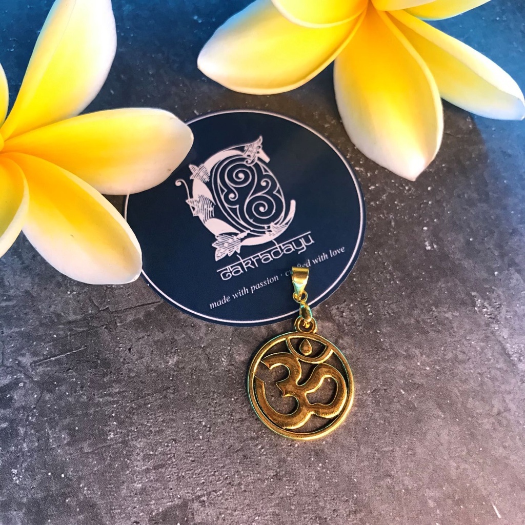 CAKRADAYU Omkara Ongkara Gold Pendant