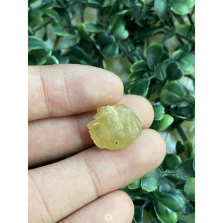 (F) พลอยดิบแท้ เยลโล่ อพาไทร์(Yellow Apatite)พลอยธรรมชาติ 100% น้ำหนัก 18.50 กะรัต