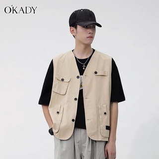 OKADY เสื้อกั๊กผู้ชาย ใหม่ เครื่องมือ เสื้อคลุม เสื้อแขนกุด กระเป๋าหลายช่อง ญี่ปุ่น อิน หลวม หล่อ เป็นที่นิยม แนวโน้ม แฟชั่น สะดวกสบายเสื้อกัก