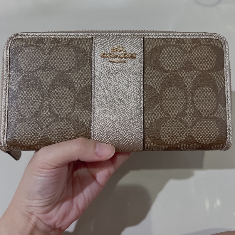 กระเป๋าสตางค์ coach ใบยาว มีซิปรอบ (ของแท้)